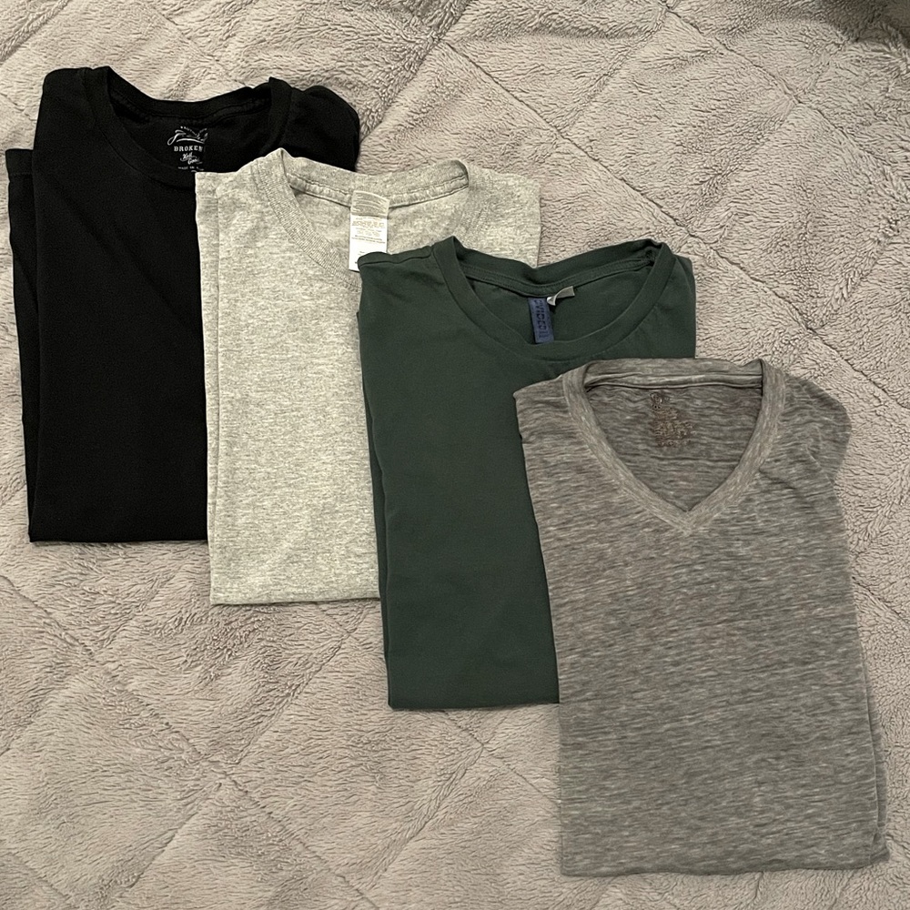 Men’s M medium tee shirt bundle - 4 shirts